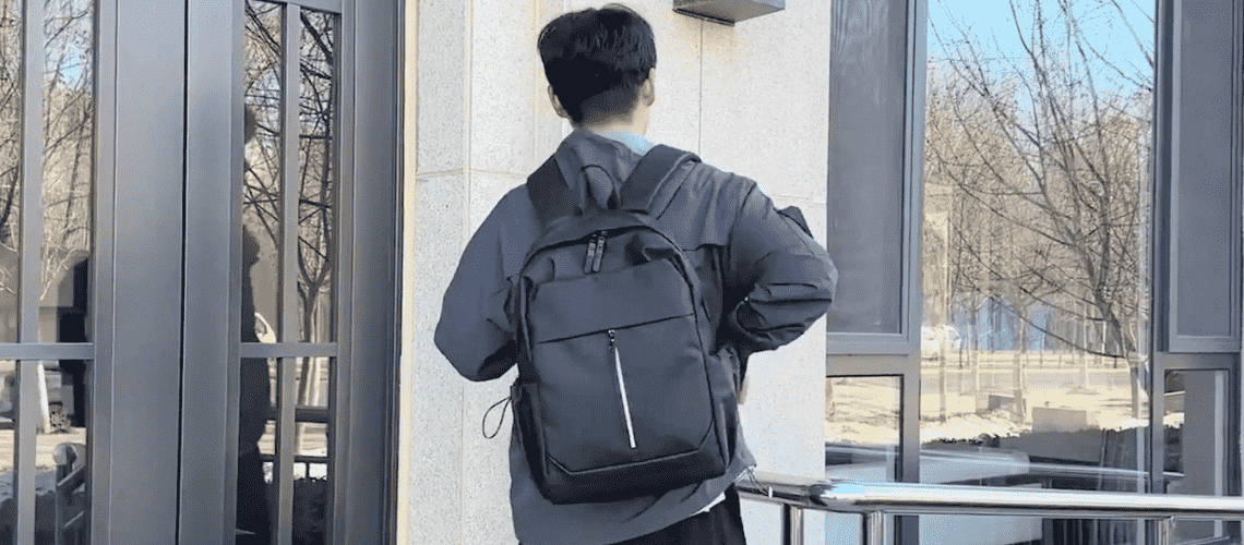 6002 Men's Waterproof Laptop Backpack Video Cover