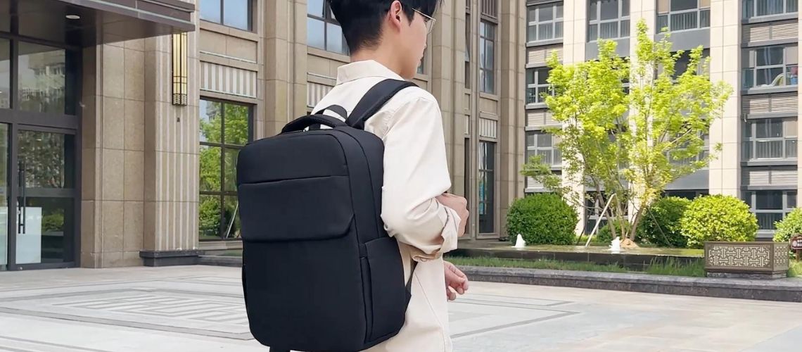 15 Inch Laptop Backpack Video Cover